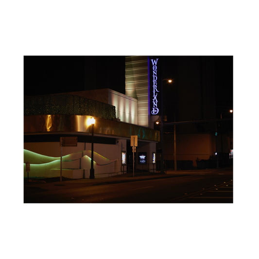 WONDERLAND STRIPTEASE